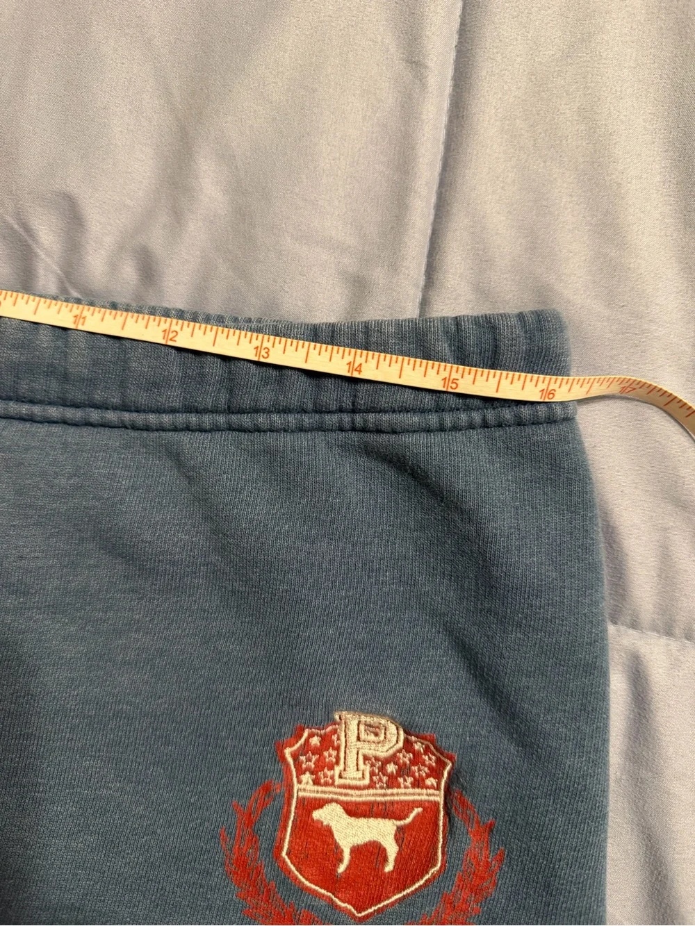 Victoria’s Secret PINK embroidered midrise short shorts
